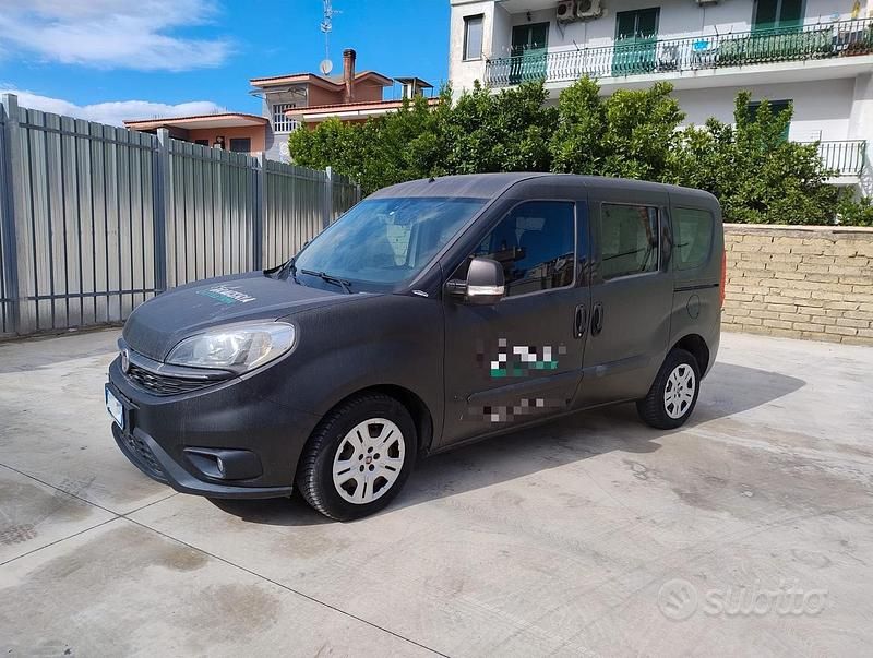 Usata Fiat Doblò 90 CV (66 kW) 2015 Monovolume