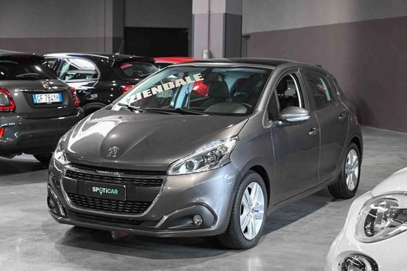 Usata Peugeot 208 Allure 82 CV (60 kW) 2019 Utilitaria
