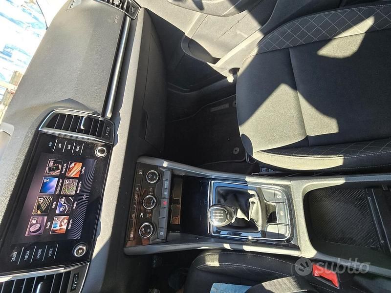 Usata Skoda Karoq 116 CV (85 kW) 2018 Grigio SUV