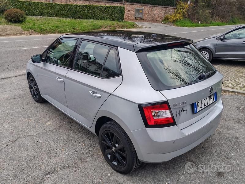 Usata Skoda Fabia Design Edition 90 CV (66 kW) 2017 Grigio Berlina