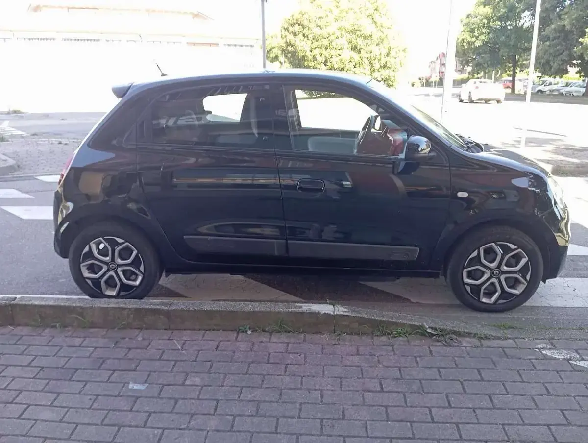 Usata Renault Twingo Equilibre 30 kW (42 CV) 2023 Grigio Utilitaria