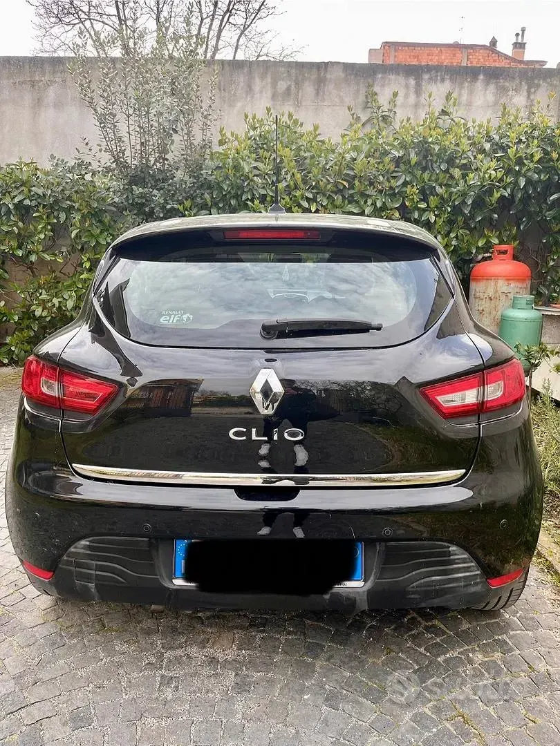 Usata Renault Clio 73 CV (53 kW) 2015 Nero Utilitaria