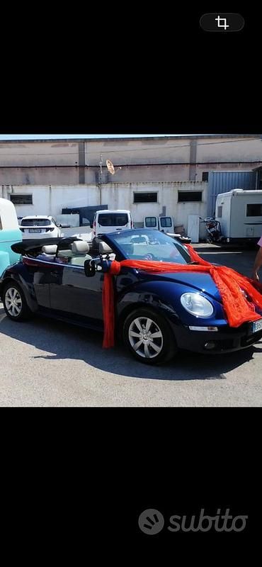 Usata VW New Beetle 105 CV (77 kW) 2007 Blu Utilitaria