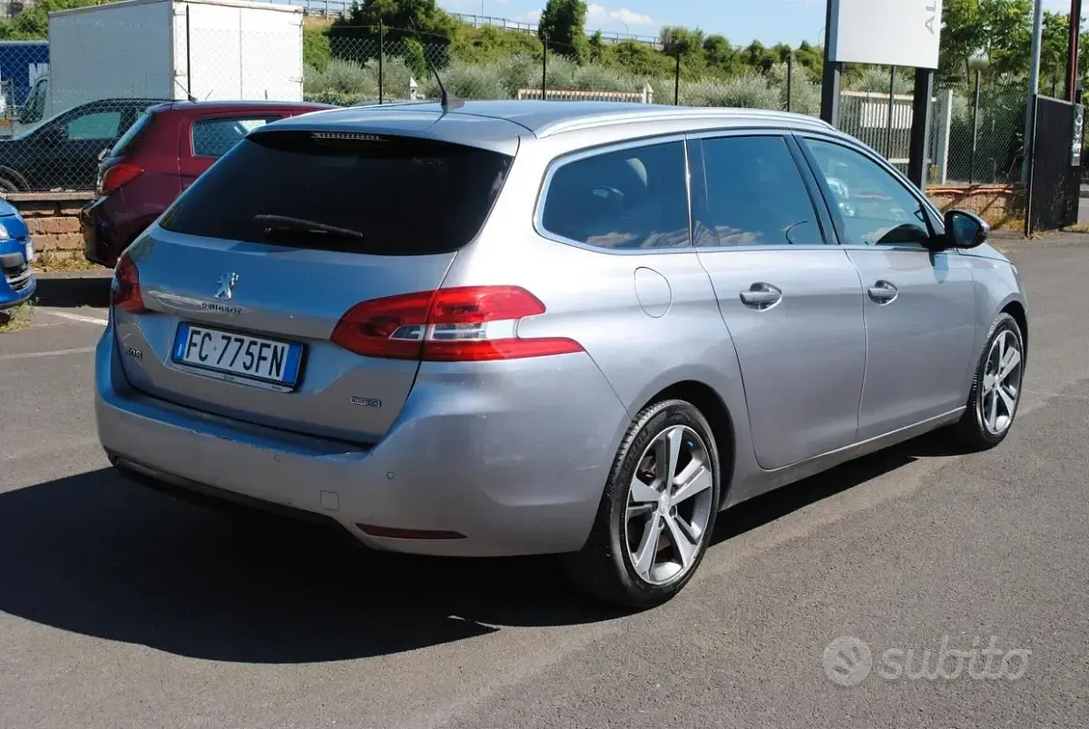 Usata Peugeot 308 SW 120 CV (88 kW) 2016 Grigio Station wagon
