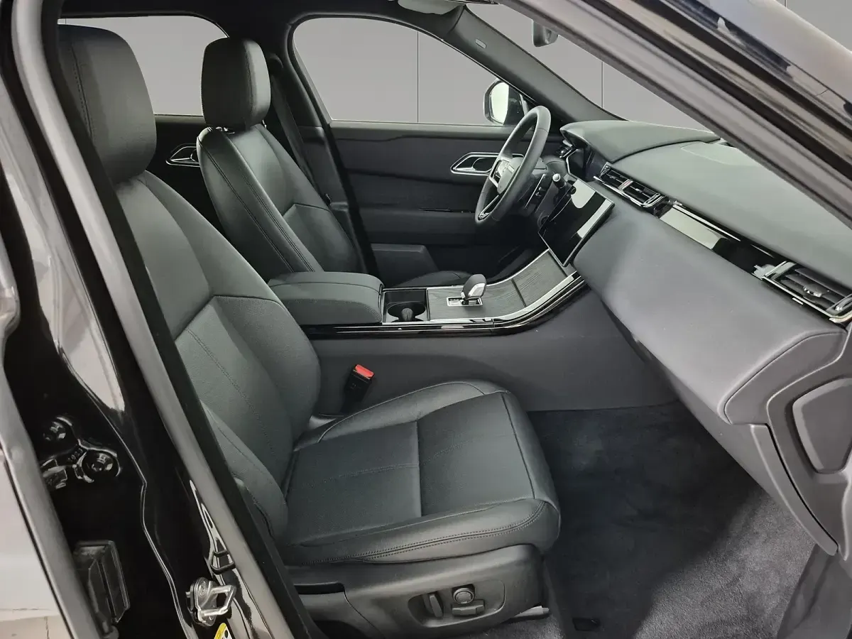 Usata Land Rover Range Rover Velar S 204 CV (150 kW) 2024 Santorini black SUV