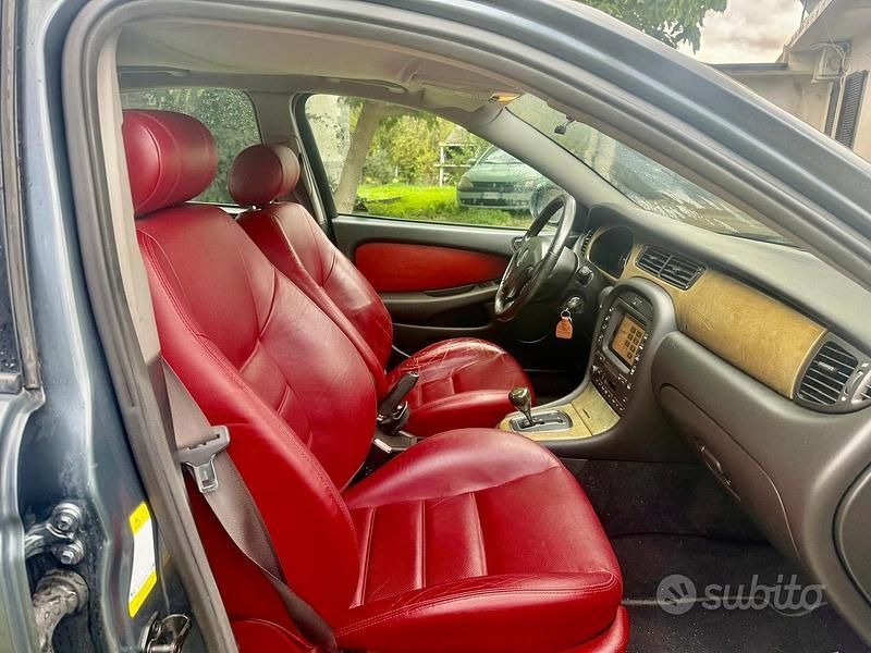 Usata Jaguar X-type 196 CV (144 kW) 2001 Verde Berlina