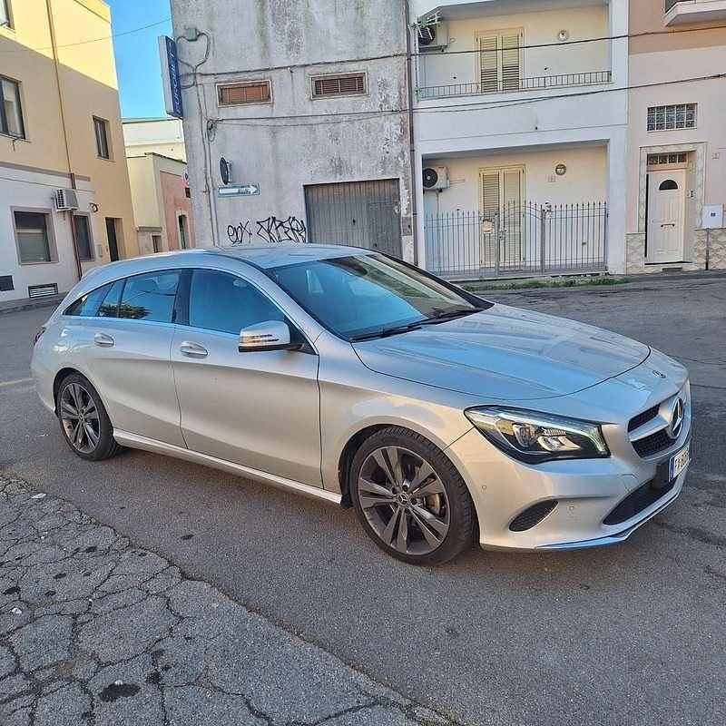 Usata Mercedes CLA200 Shooting Brake Executive 136 CV (100 kW) 2019 Station wagon
