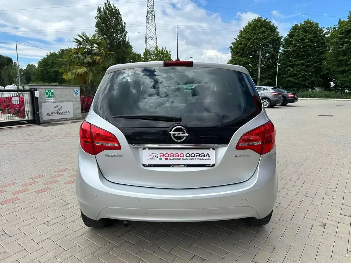 Usata Opel Meriva Cosmo 120 CV (88 kW) 2016 Argento Monovolume