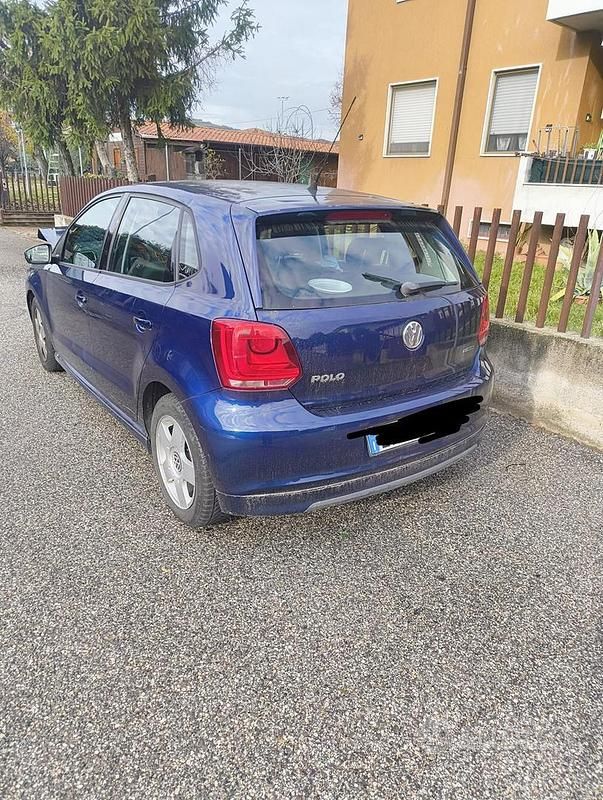 Usado VW Polo 50 CV (36 kW) 2011 Azul Utilitario