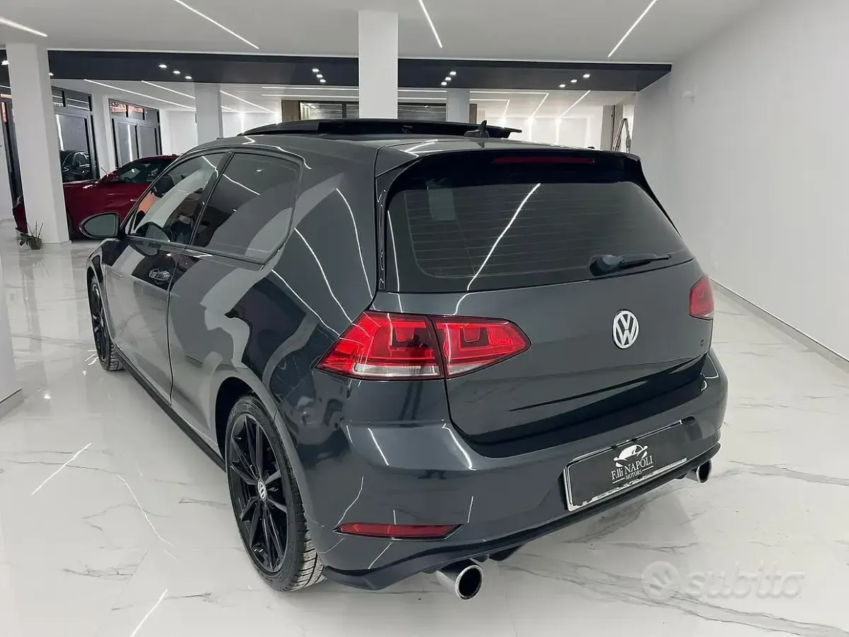 Usata VW Golf VII GTI 230 CV (169 kW) 2017 Grigio Berlina