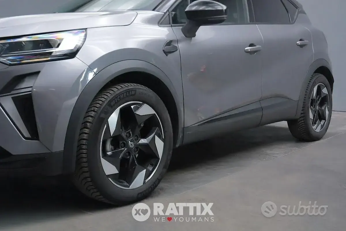 Usado Renault Captur Techno 91 CV (66 kW) 2025 Gris SUV