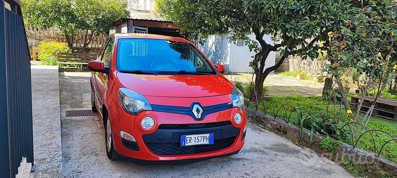 Usata Renault Twingo 75 CV (55 kW) 2013 Rosso Utilitaria