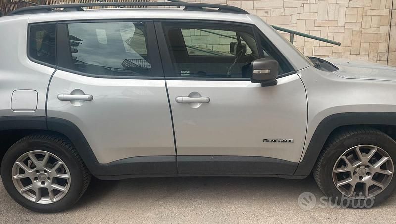 Usata Jeep Renegade Limited 120 CV (88 kW) 2021 SUV