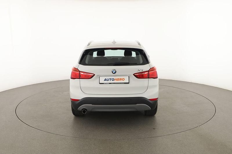 Usado BMW X1 Advantage 115 CV (84 kW) 2016 Blanco SUV