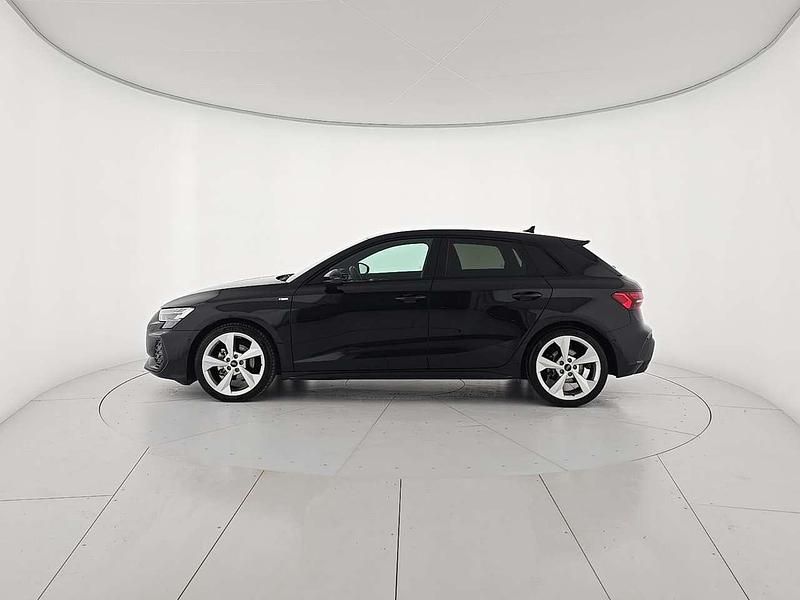Usata Audi A3 Sportback S-Line 150 CV (110 kW) 2025 Nero Utilitaria