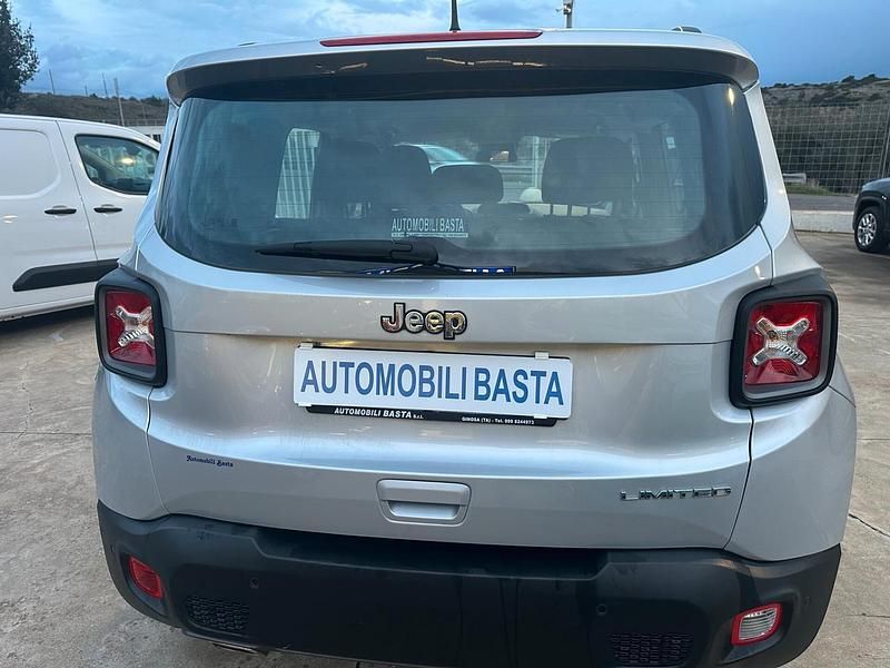 Usata Jeep Renegade Limited 131 CV (96 kW) 2021 Argento SUV