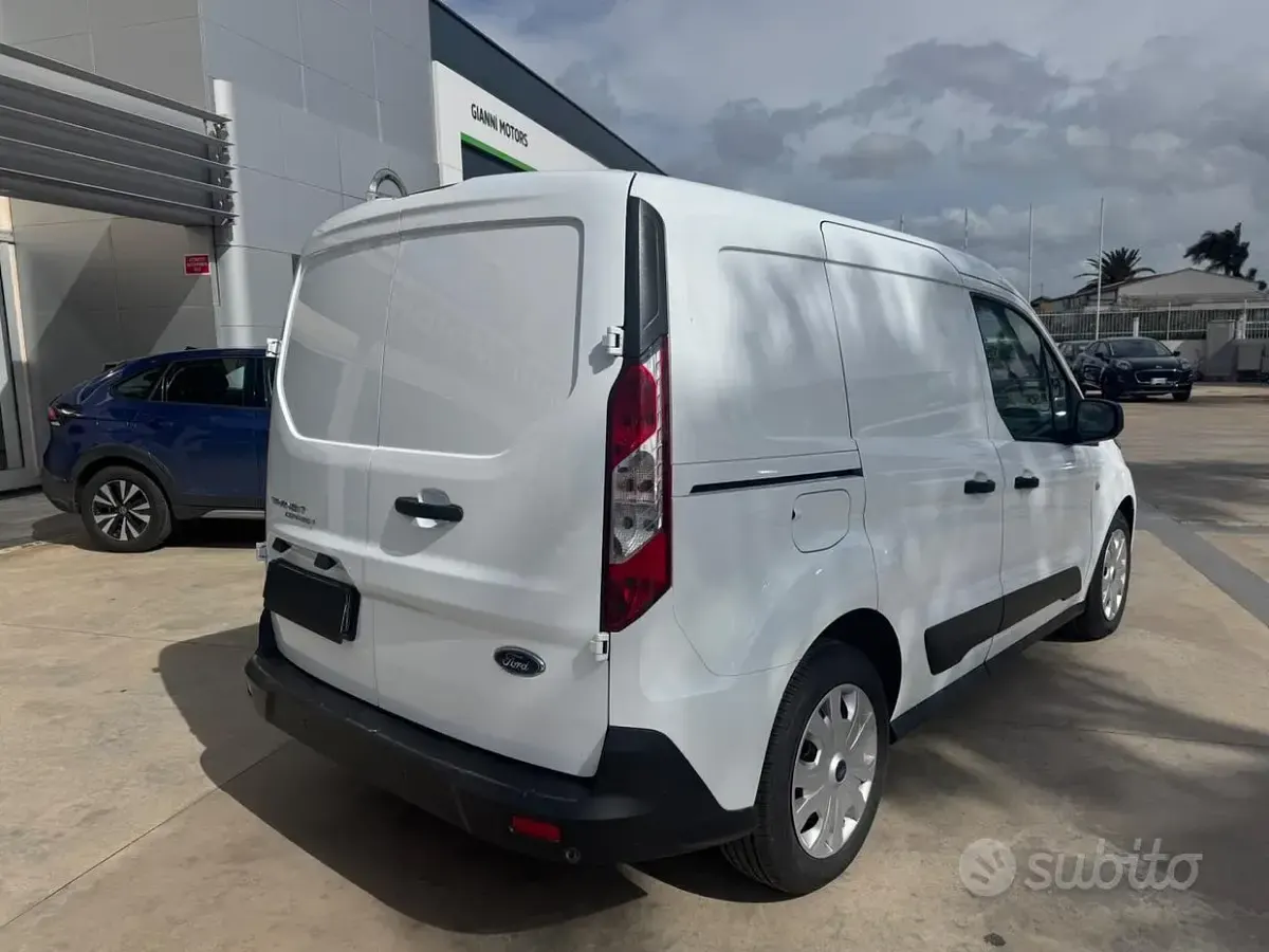 Usata Ford Transit Connect Trend 101 CV (74 kW) 2023 Bianco Monovolume
