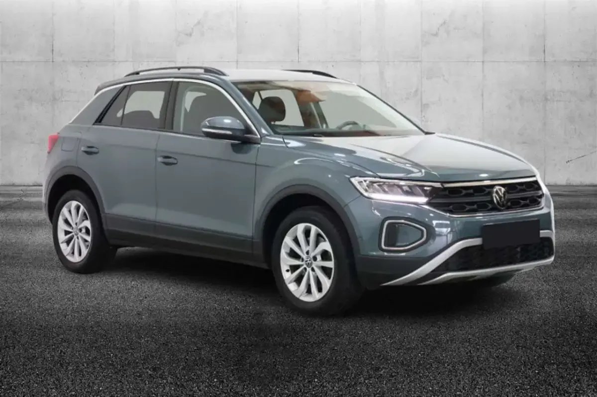Usata VW T-Roc Life 150 CV (110 kW) 2022 Blu/azzurro SUV