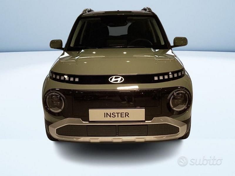 Nuova Hyundai Inster 84 kW (115 CV) 2025 Verde Utilitaria