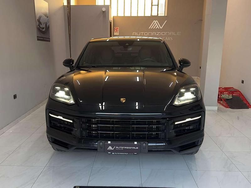Usata Porsche Cayenne Coupe Black Edition 470 CV (345 kW) 2024 Nero cromite Coupé