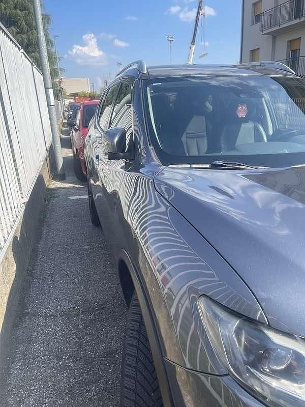 Usata 2016 Nissan X-Trail Tekna SUV | 11.000 € (Ottimo prezzo) - Immagine 1/3