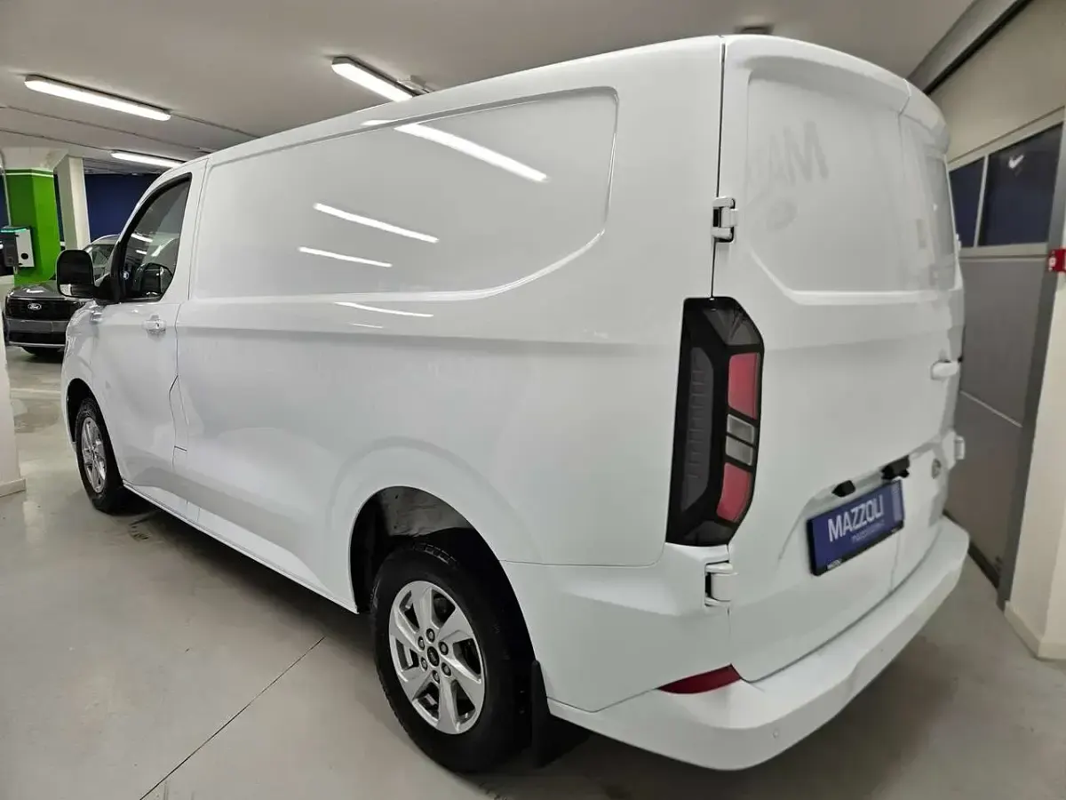 Usata Ford Transit Custom Titanium 150 CV (110 kW) 2024 Bianco Furgone