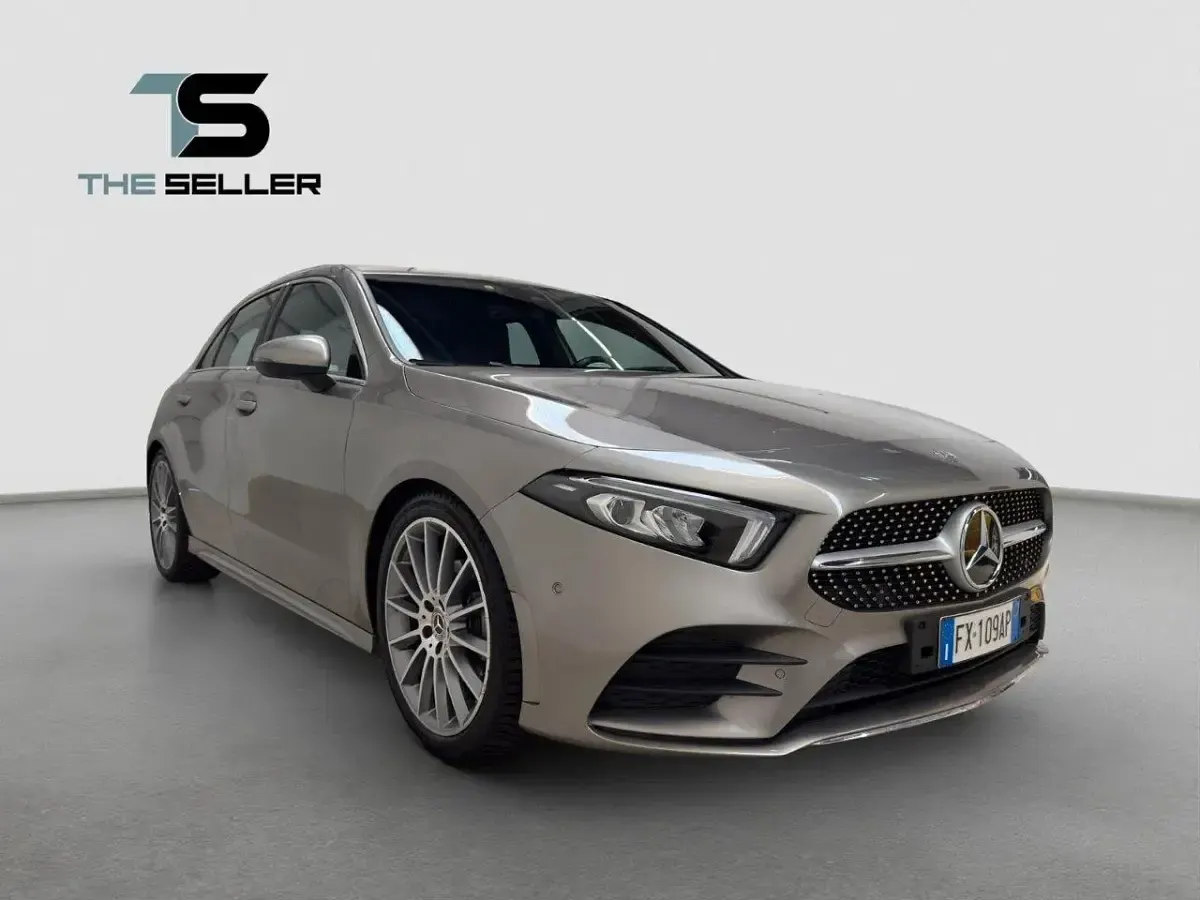 Usado Mercedes A200 Premium 163 CV (119 kW) 2019 Marrón Berlina