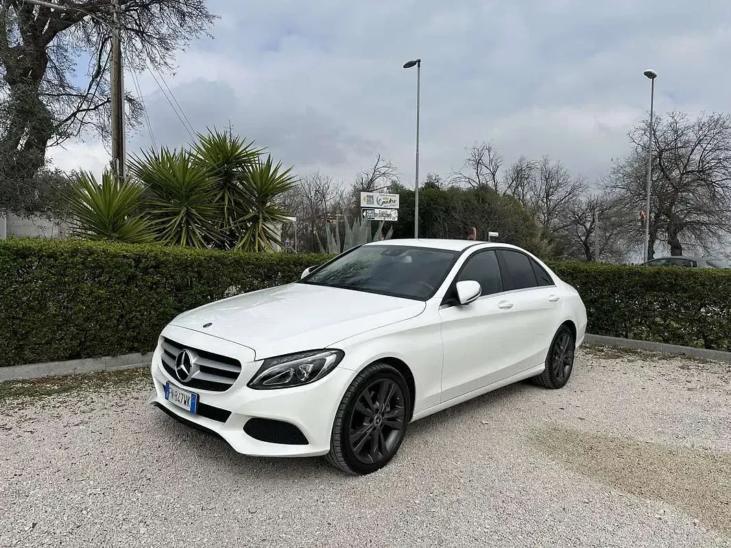 Usata Mercedes C220 Business 170 CV (125 kW) 2018 Berlina