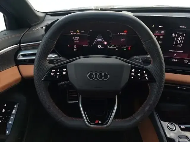 Usata Audi A5 S-Line 204 CV (150 kW) 2024 Grigio Station wagon
