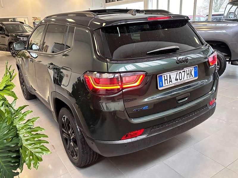 Usata Jeep Compass North 241 CV (177 kW) 2025 Verde SUV