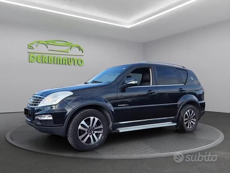 Usata Ssangyong (KGM) Rexton 154 CV (113 kW) 2015 Nero SUV