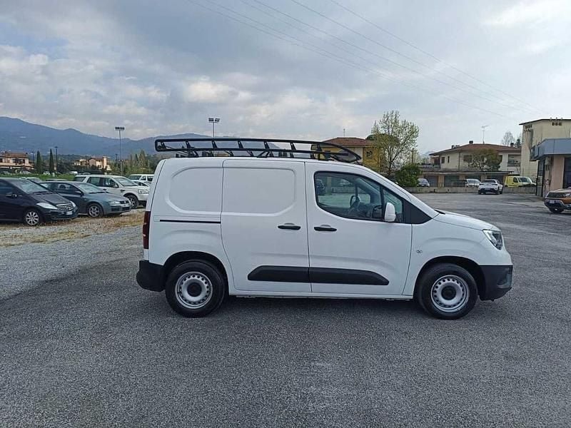 Occasion Opel Combo Edition 101 ch (74 kW) 2019 Blanc Monospace