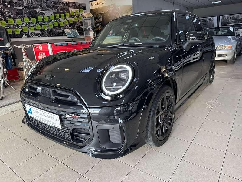 Usata Mini John Cooper Works 204 CV (150 kW) 2024 Nero Utilitaria