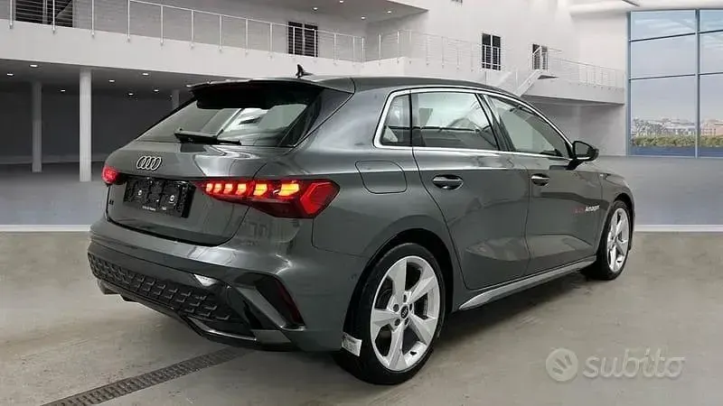 Usata Audi A3 S-Line 150 CV (110 kW) 2025 Grigio Berlina