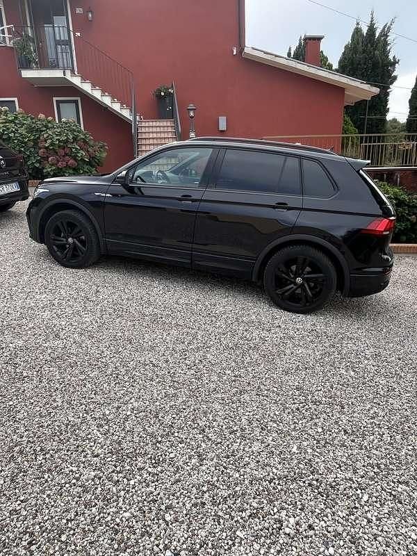Usata 2023 VW Tiguan R-line SUV | 33.000 € (Cara) - Immagine 1/4