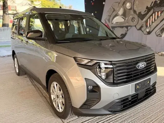 Nuova Ford Courier 100 CV (73 kW) 2026 Grigio Monovolume
