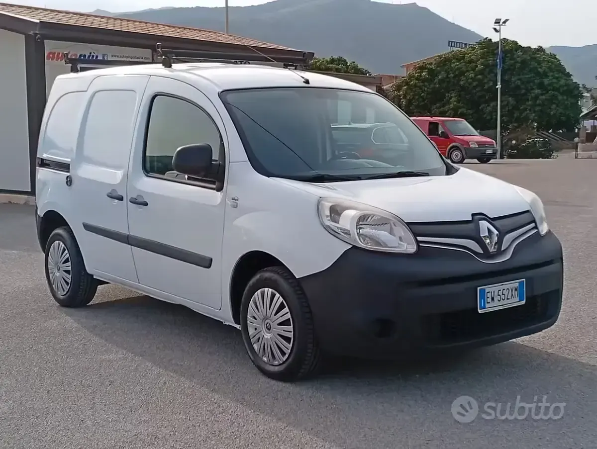 Usata Renault Kangoo 90 CV (66 kW) 2014 Bianco Monovolume