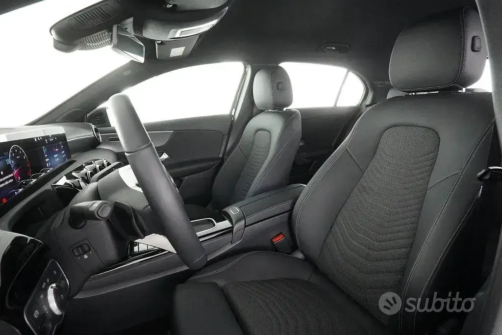 Usata Mercedes A180 Advanced 136 CV (100 kW) 2024 Nero Berlina