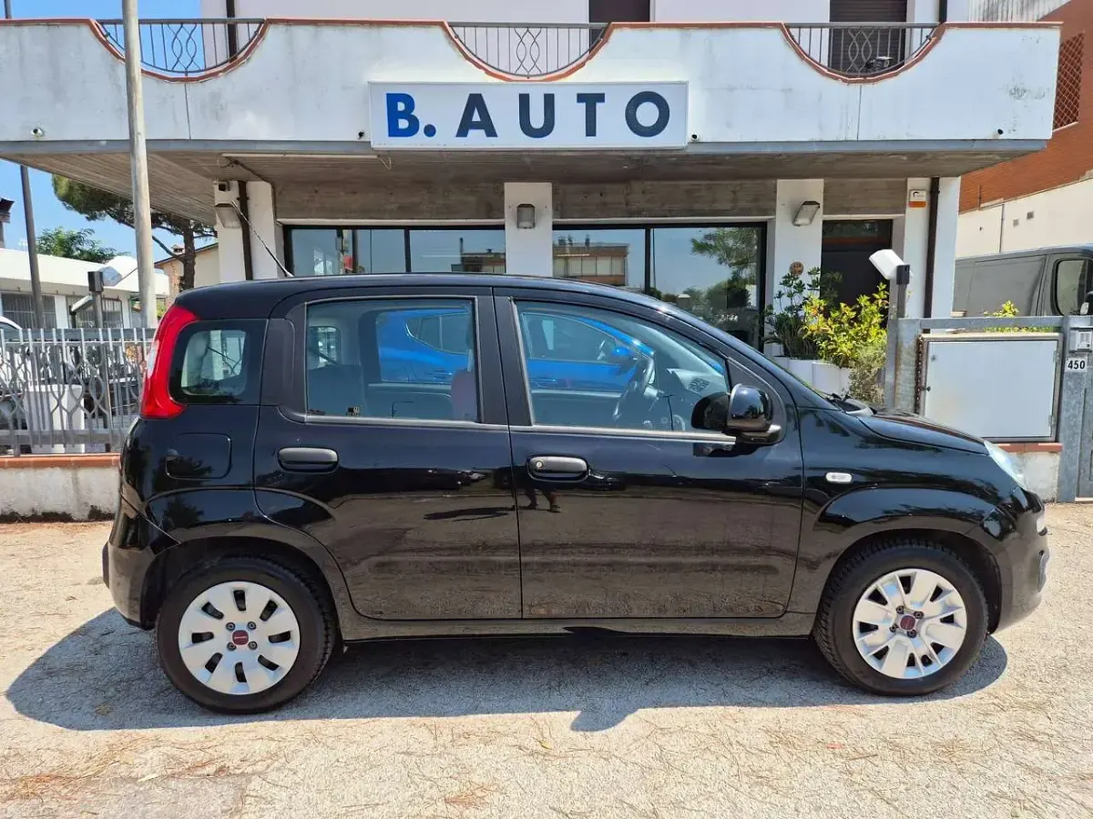 Usata Fiat Panda Easy 69 CV (50 kW) 2017 Nero Utilitaria