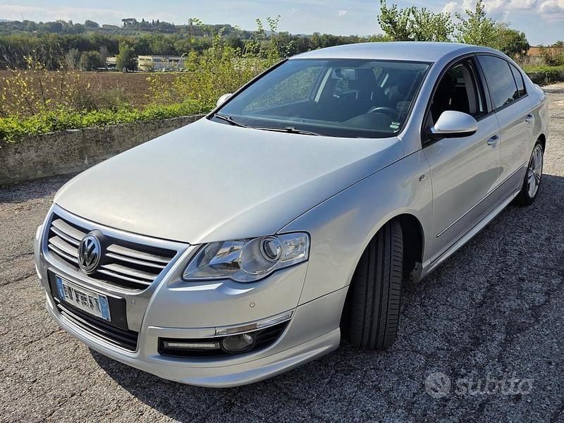 Usata VW Passat R-line 150 CV (110 kW) 2009 Grigio Berlina