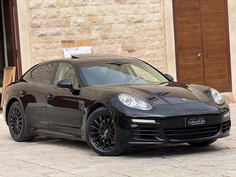 Nero Usata 2014 Porsche Panamera Tre volumi | 33.999 € (Buon prezzo) - Immagine 1/4