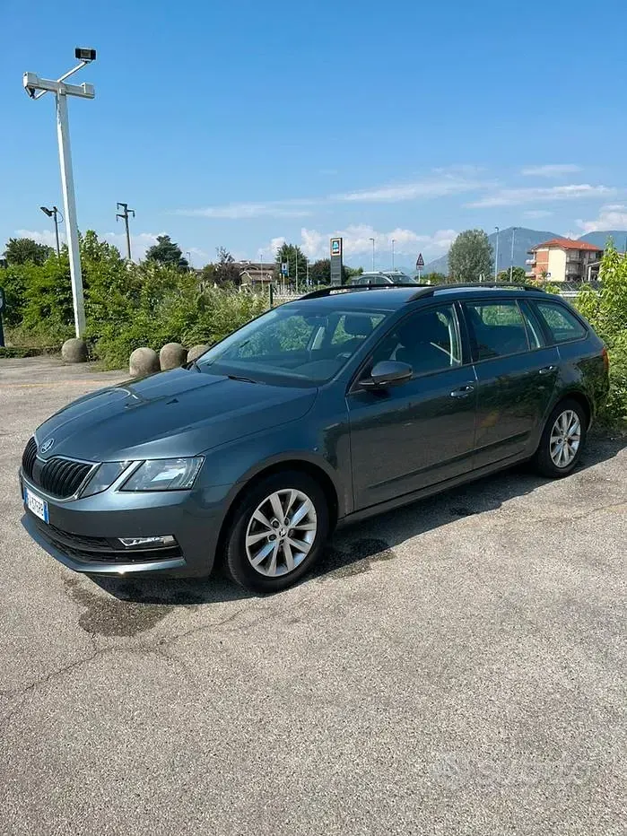 Usata Skoda Octavia 116 CV (85 kW) 2019 Grigio Station wagon