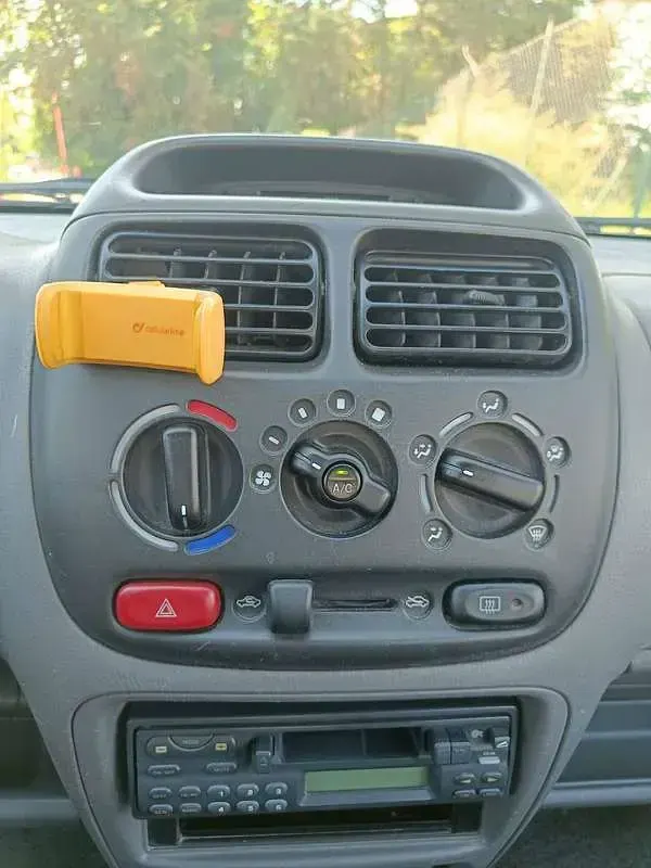 Usata Suzuki Ignis GL 83 CV (61 kW) 2001 Argento Utilitaria