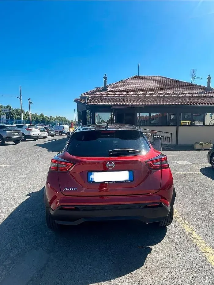 Usata Nissan Juke N-Connecta 114 CV (83 kW) 2025 Rosso SUV