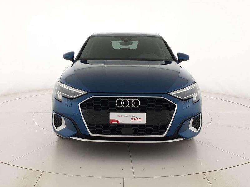 Usata Audi A3 Advanced 131 CV (96 kW) 2021 Blu atollo metallizzato Berlina