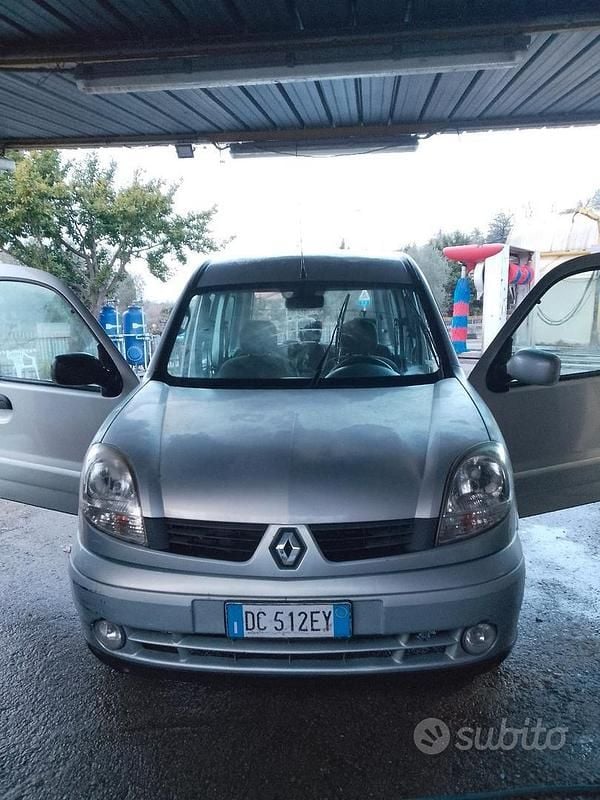 Usata Renault Kangoo 95 CV (69 kW) 2006 Monovolume