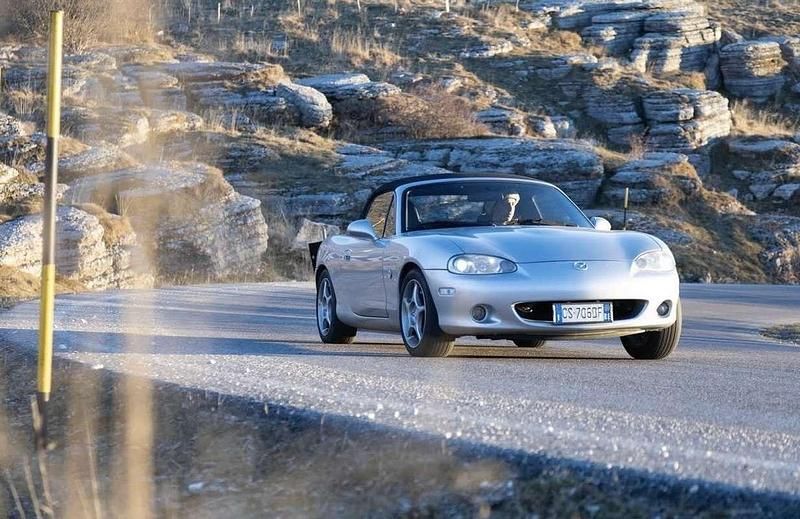 Usata 2005 Mazda MX5 Cabrio | 10.200 € (Molto cara) - Immagine 1/4