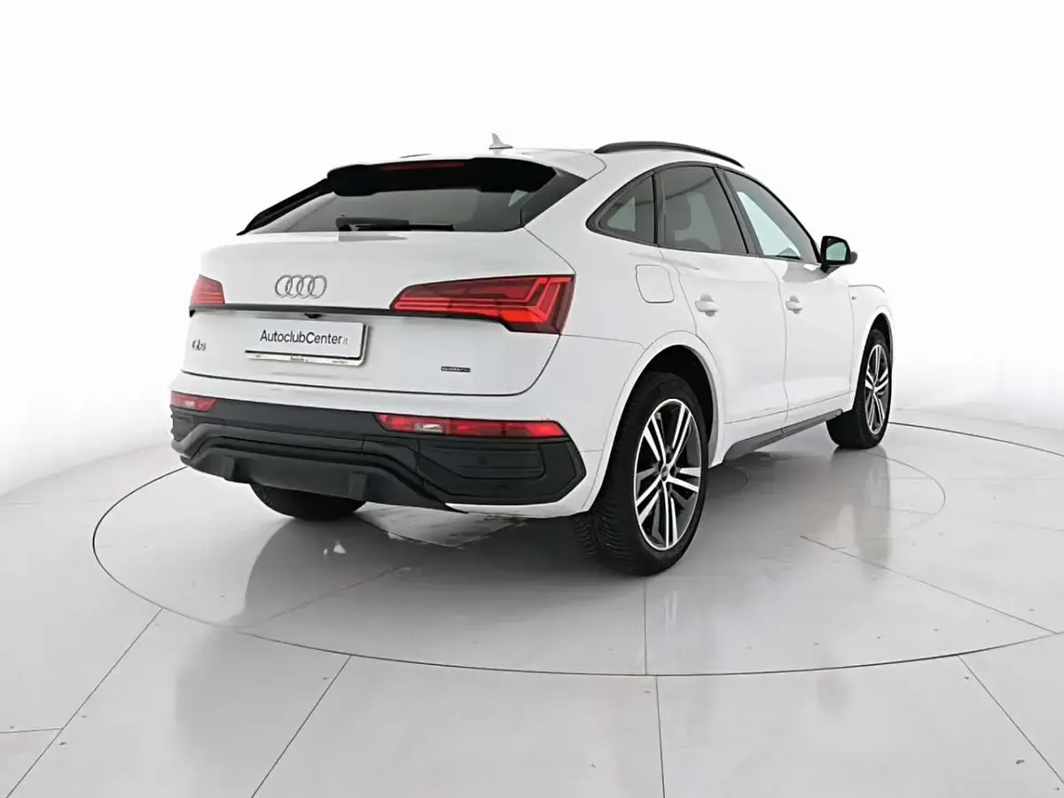 Usata Audi Q5 Sportback S-Line 204 CV (150 kW) 2022 Bianco SUV
