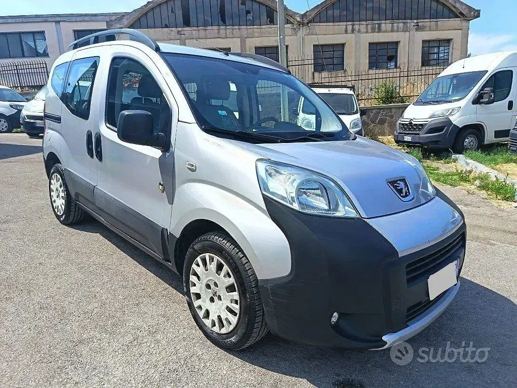 Usata Peugeot Bipper Outdoor 68 CV (50 kW) 2009 Grigio Monovolume