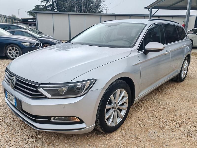 Usata VW Passat Comfortline 120 CV (88 kW) 2015 Grigio Berlina